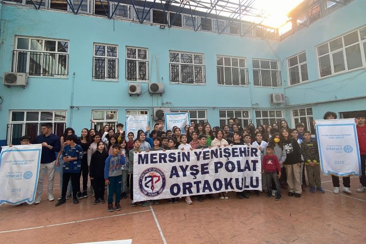 İnteractlardan ortaokul öğrencileriyle etkinlik -