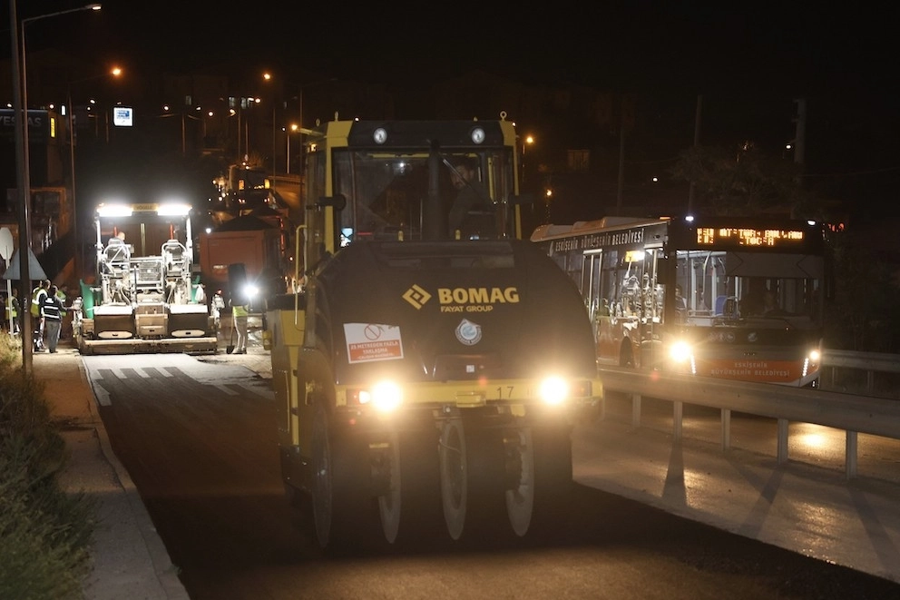 İsmet İnönü-2 Bulvarında gece çalışması başladı -