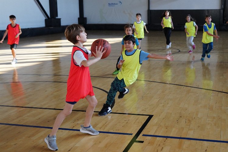 İstanbul Beylikdüzü'nde sportif faaliyetler sürüyor -