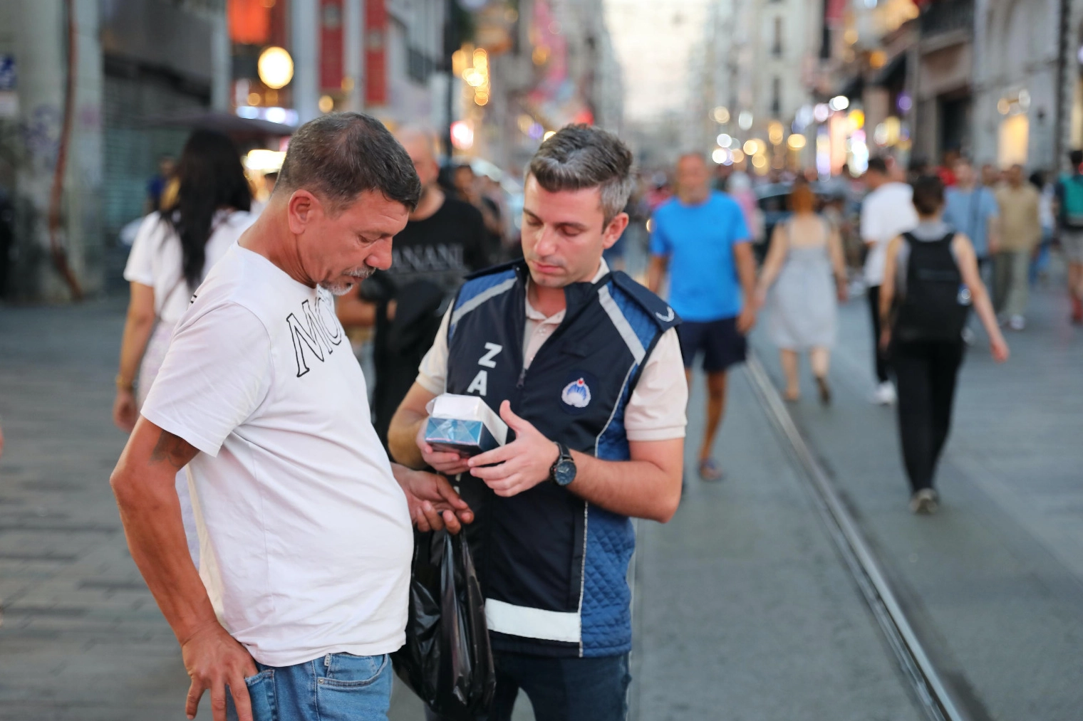 İstanbul'da 4 bin 555 sahte parfüme el konuldu -