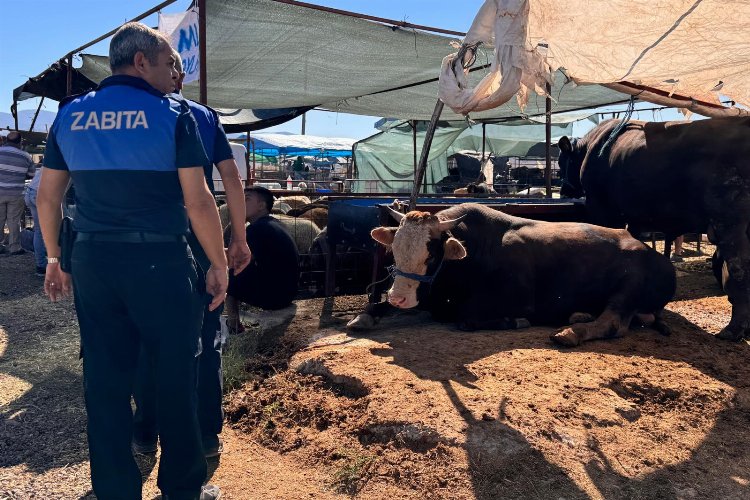 İzmir Çiğli'de bayramlık denetimlerine devam -