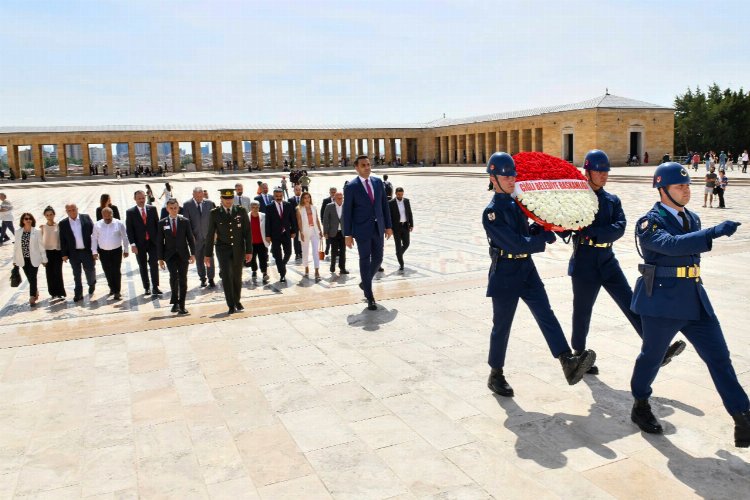 İzmir Çiğlililer Anıtkabir'de Ata'nın huzurunda -