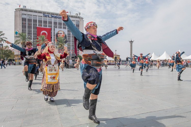 İzmir'de kurtuluş coşkusu -