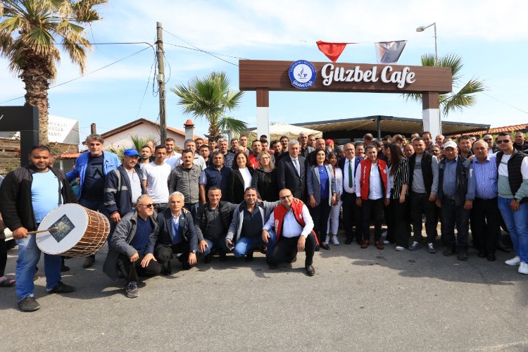 İzmir Güzelbahçe'de 1 Mayıs kahvaltısı -