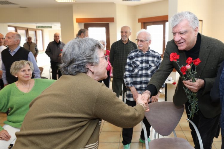 İzmir Narlıdere'de bilge çınarlara ziyaret -