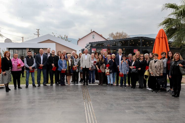 İzmir Narlıdere'de iyilik meleklerine teşekkür -