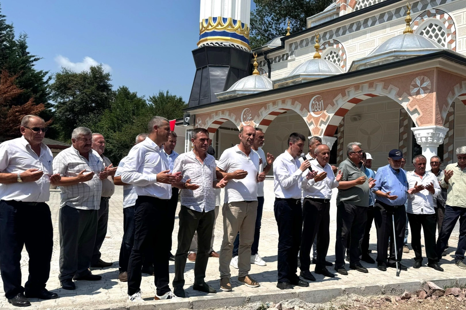 İzmit Kaynarca Camii ibadete açıldı -