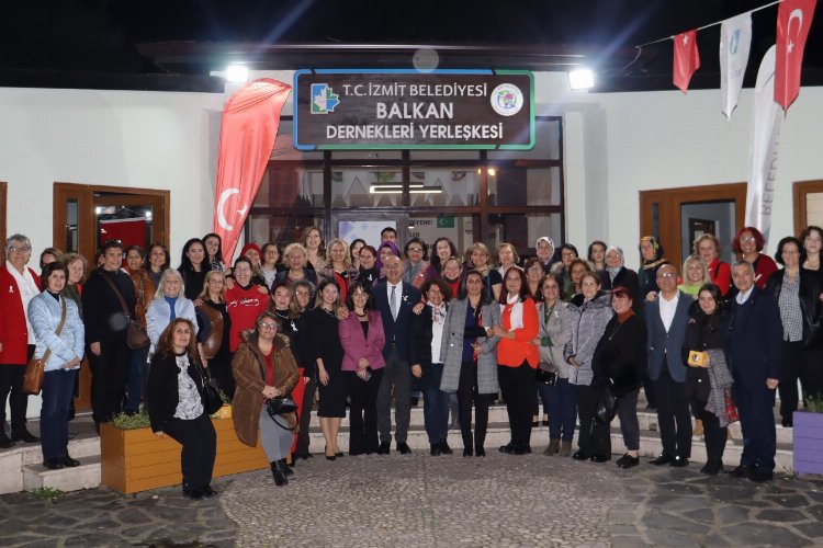 İzmit'te Balkan Dernekleri Yerleşkesi’nde 'Kadın Hakları' konuşuldu -