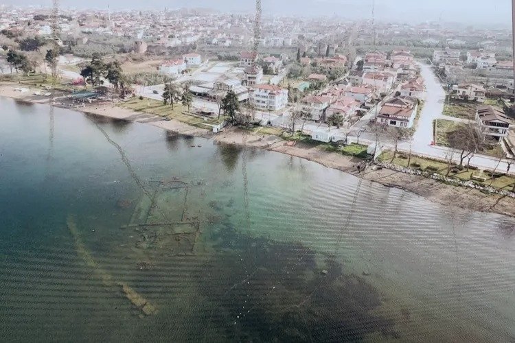 İznik’te yüzlerce yıllık bazilika ziyarete kapandı -