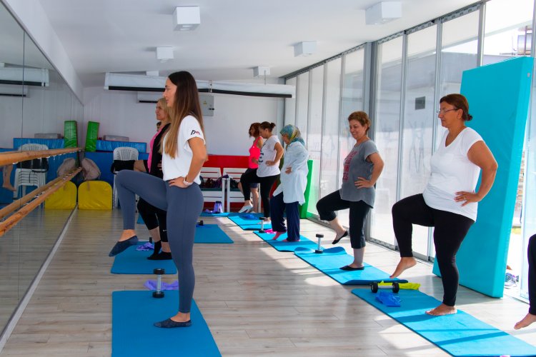 Kadınlara ücretsiz pilates kursu -