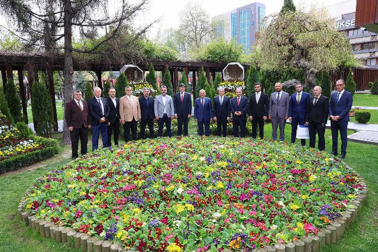 Kardeş Azerbaycan heyetinden Başkan Büyükkılıç’a ziyaret -