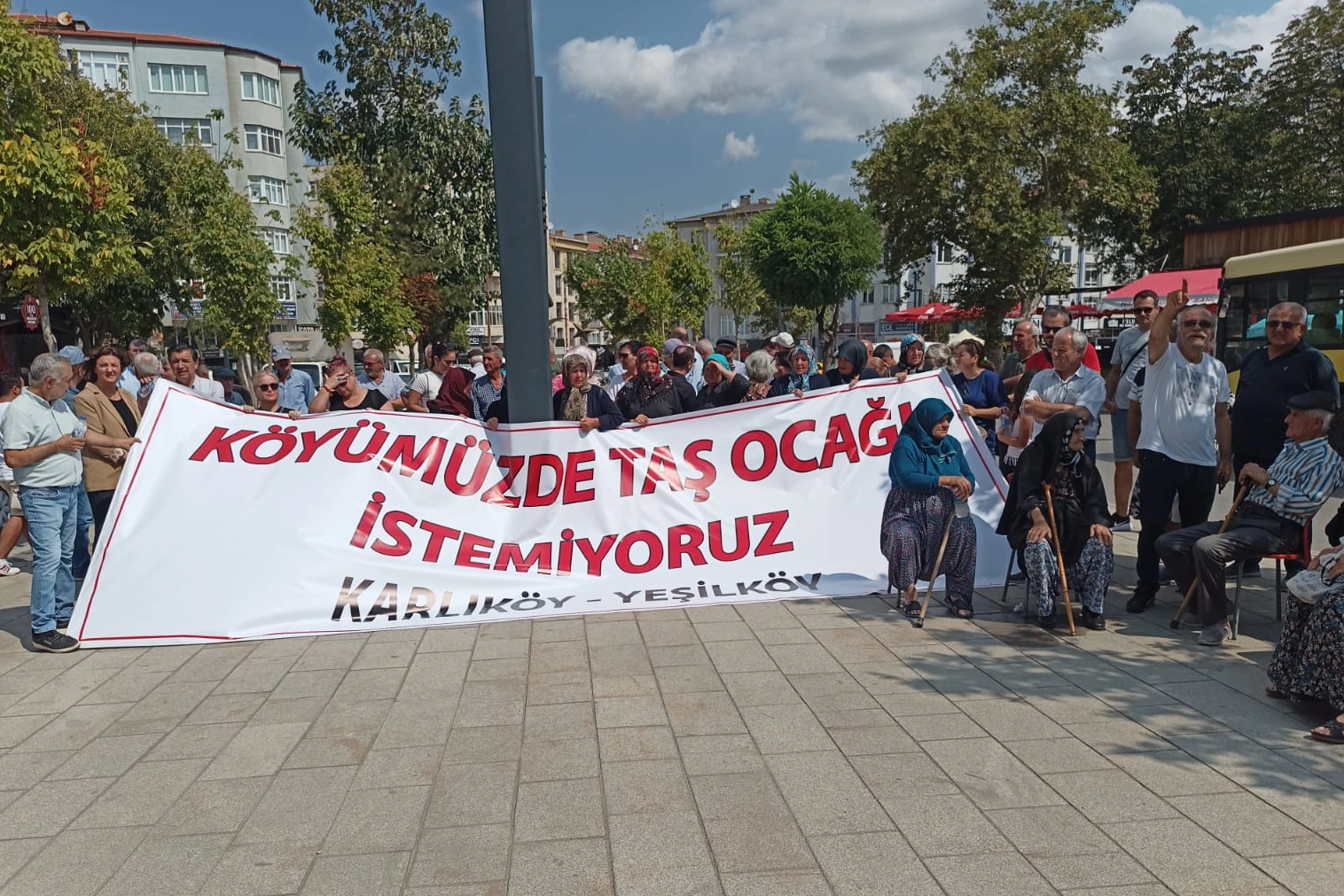 Karlıköy-Yeşilköy taş ocağına karşı köy halkı seferber -