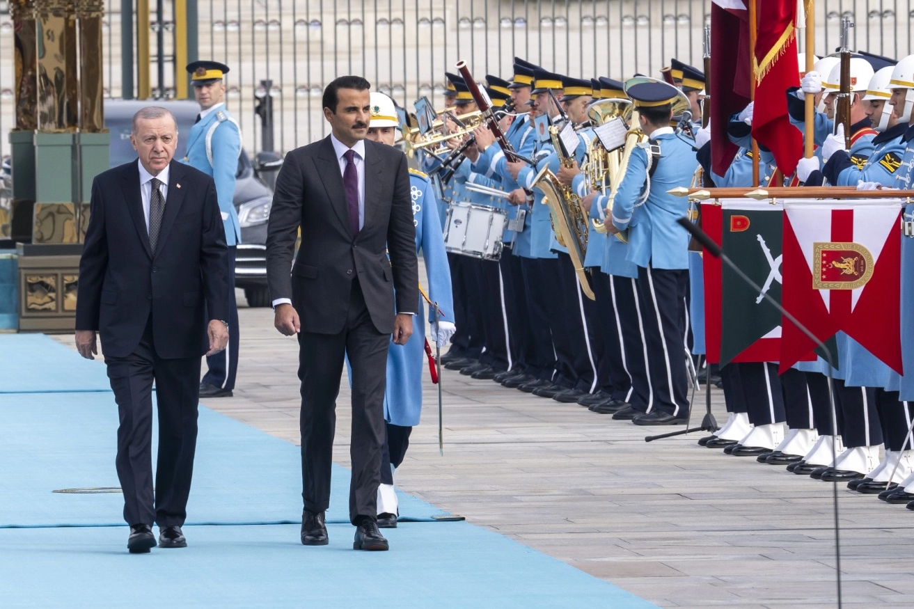 Katar Emiri Al Sani Türkiye'de... Külliye'de törenle karşılandı -