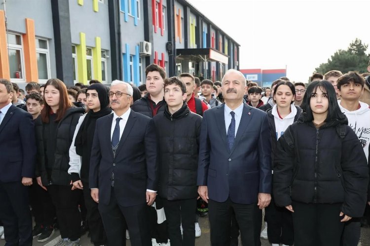 Kaymakam Özyiğit ve Başkan Büyükgöz, Pagev Meslek Lisesi'nde -