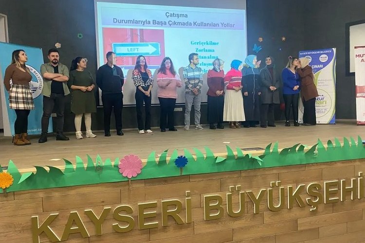 KAYMEK 'Mutlu Evlilik' eğitimlerine devam ediyor -