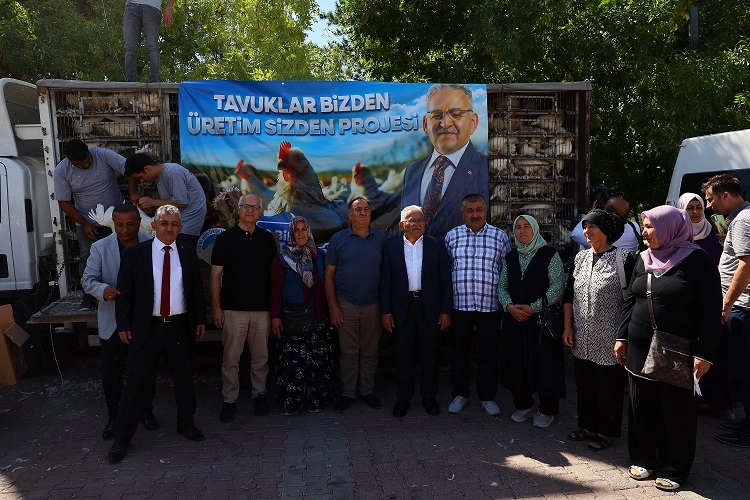 Kayseri Büyükşehir'den 'tavuk' desteği -