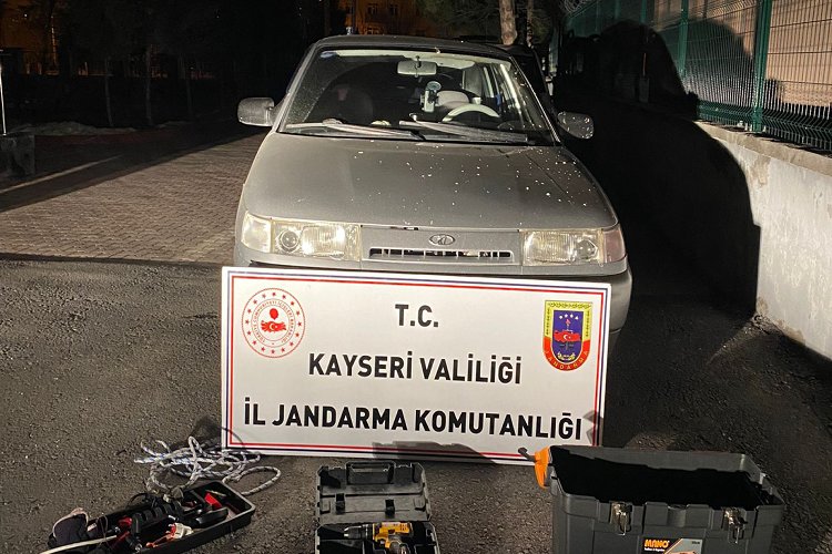 Kayseri'de baz istasyonu soygunu -