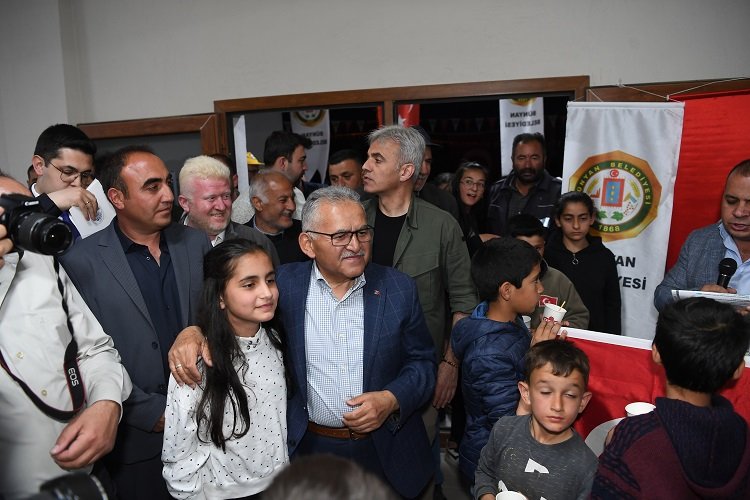 Kayseri'de önce açılış sonra iftar -