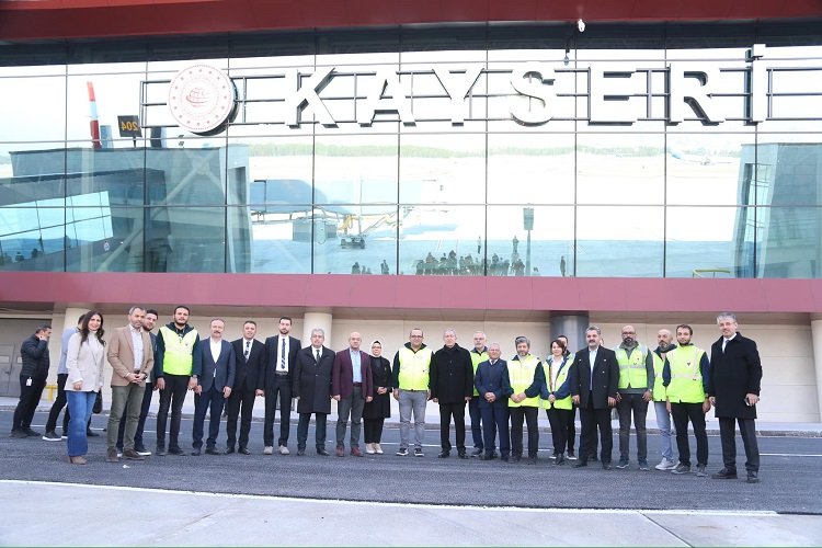 Kayseri dinamiklerinden yeni havaalanına inceleme -