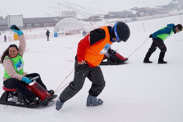 Kayseri Erciyes'te eğlenceli yarışma -