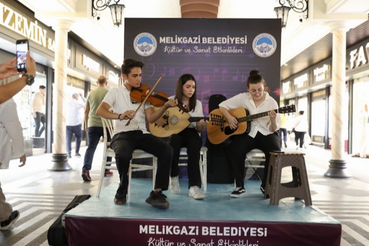 Kayseri Melikgazi'de sokak konserleri başladı -