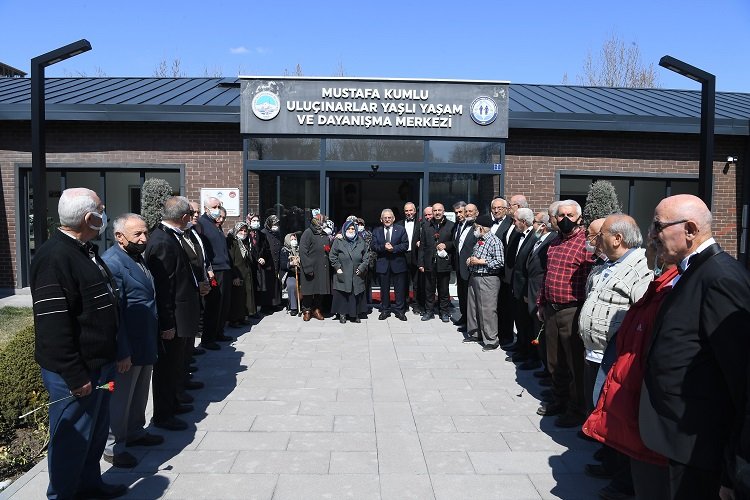 Kayserili ulu çınarlara anlamlı etkinlik -