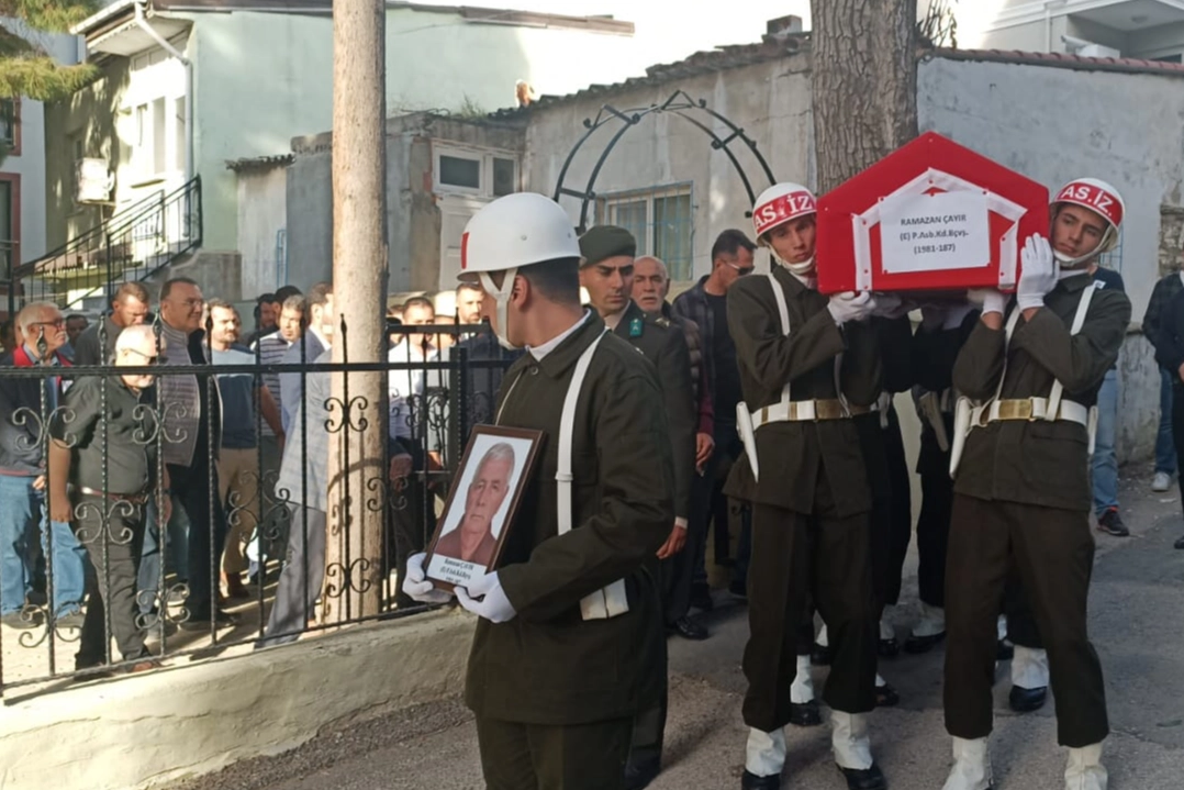 Keşan'da Ramazan Çayır askeri törenle uğurlandı -