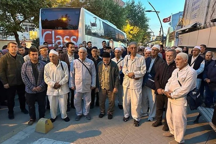 Keşan'dan ilk hac kafilesi uğurlandı -