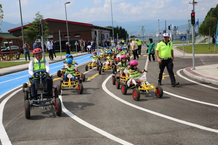 Kocaeli'de 4 bin 250 öğrenci trafik eğitiminden geçti -