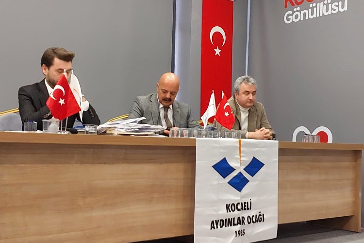 Kocaeli'de aydınlar karbon ayak izini konuştular -