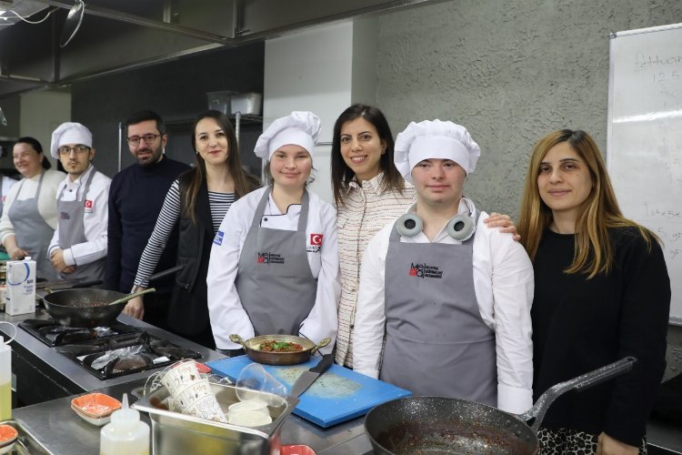 Kocaeli'de engelsiz şeflerden özel lezzet -