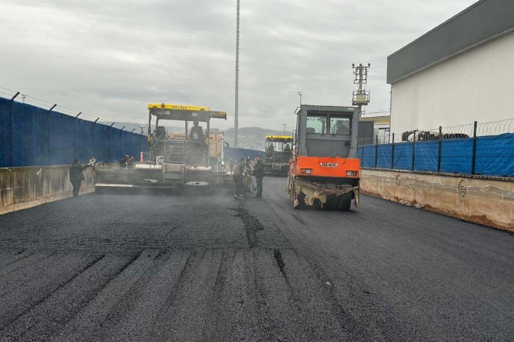 Kocaeli'de Ford'a ulaşımın sağlandığı yola asfalt -