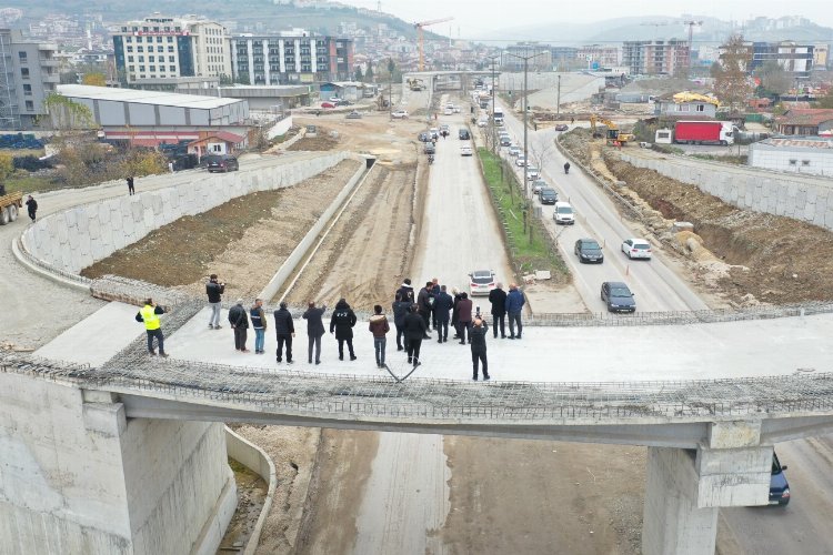 Kocaeli'de ulaşımda kilitler tek tek açılıyor -