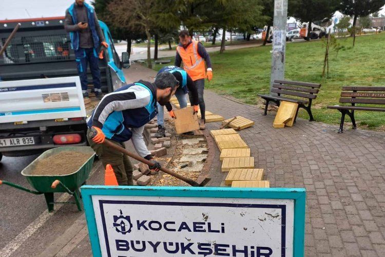 Kocaeli'de Yol Bakım Timi'nden engelsiz ulaşım -