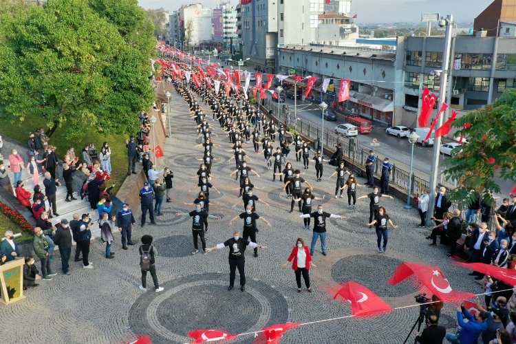 Kocaeli İzmit'te 1000 kişilik 'zeybek' hazırlığı -