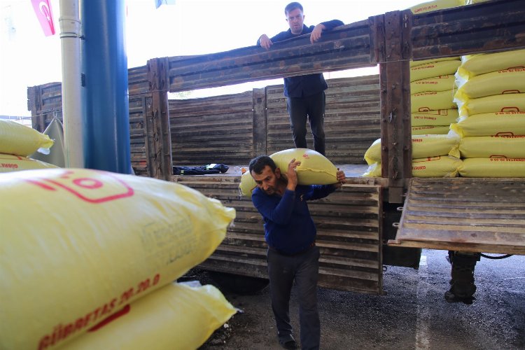 Kocaeli'nin gübre desteğine üreticilerden yoğun ilgi -