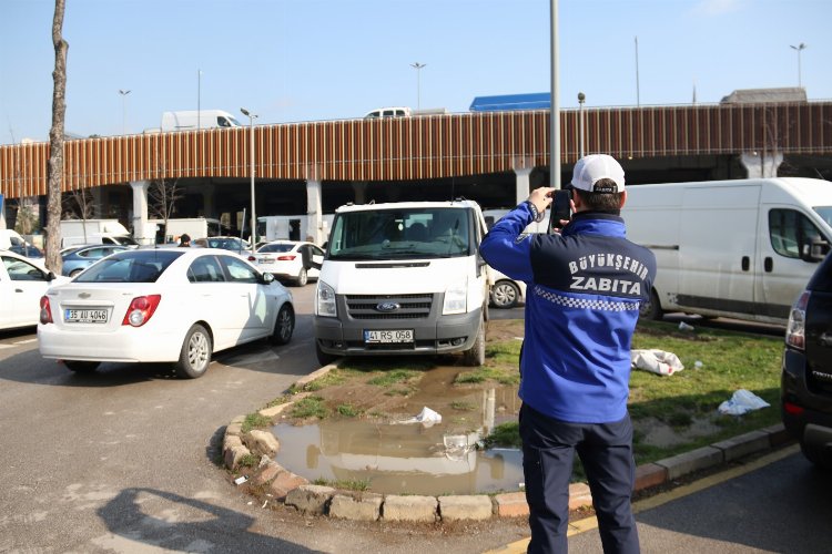 Kocaeli Zabıtası'ndan güvenli pazar alışverişi -