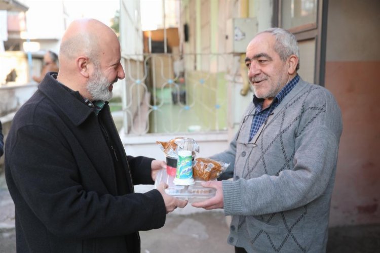 Kocasinan’da evlere her gün 4 çeşit sıcak yemek gidiyor -