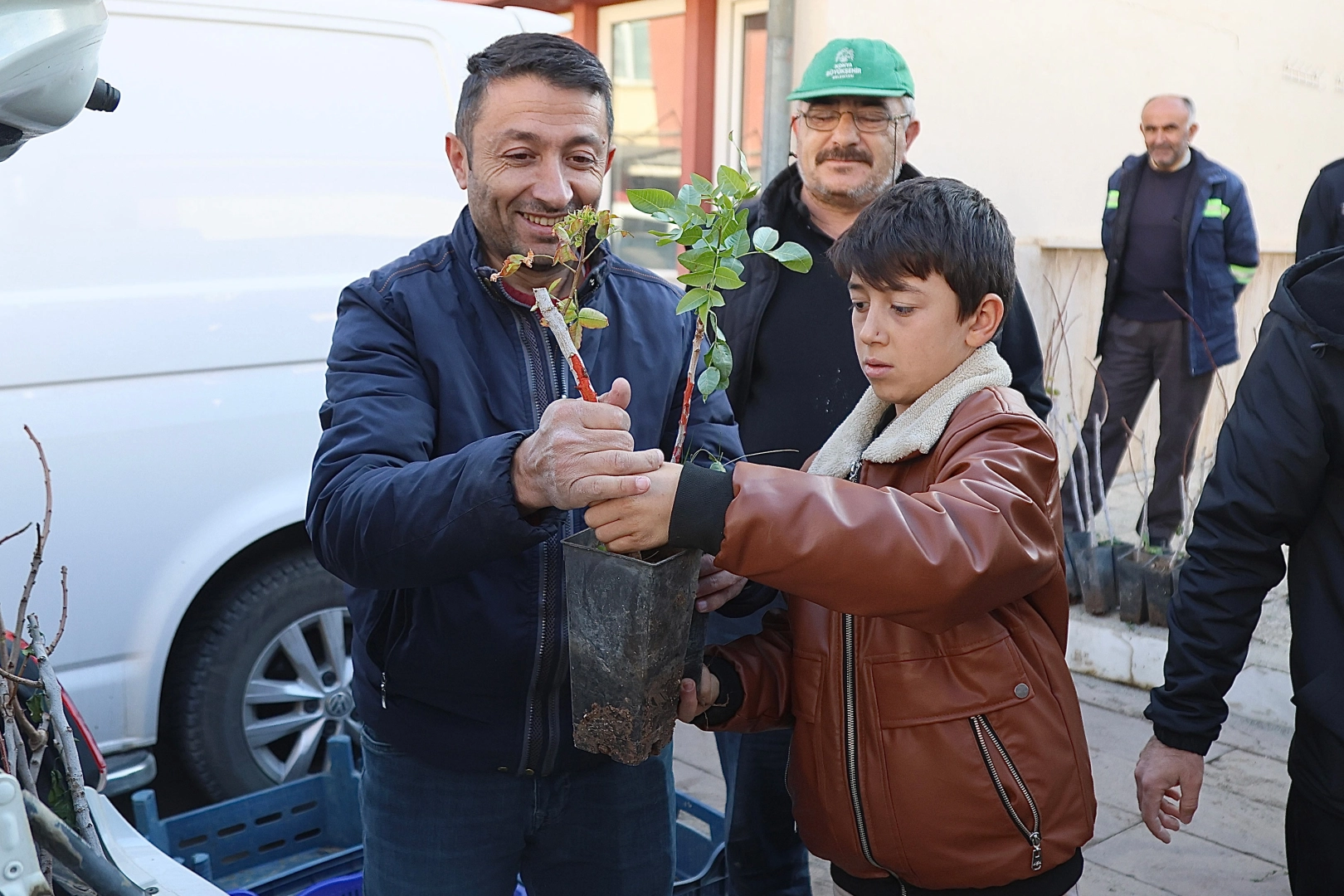 Konya'nın 3 ilçesinde üreticiye Antep Fıstığı desteği -