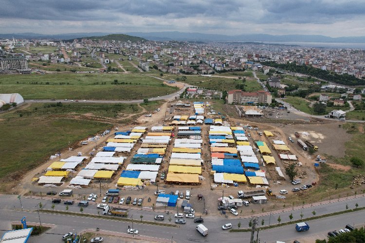 Kurban pazarı esnafı belediye hizmetlerinden memnun -