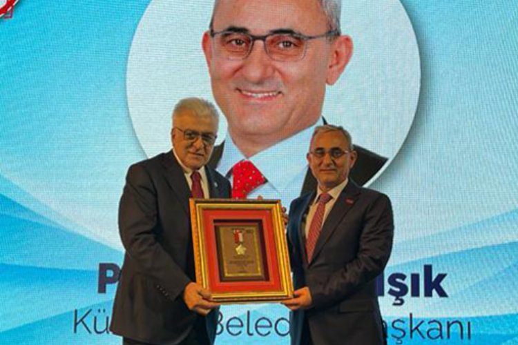 Kütahya'ya Avrasya hizmet ödülü -