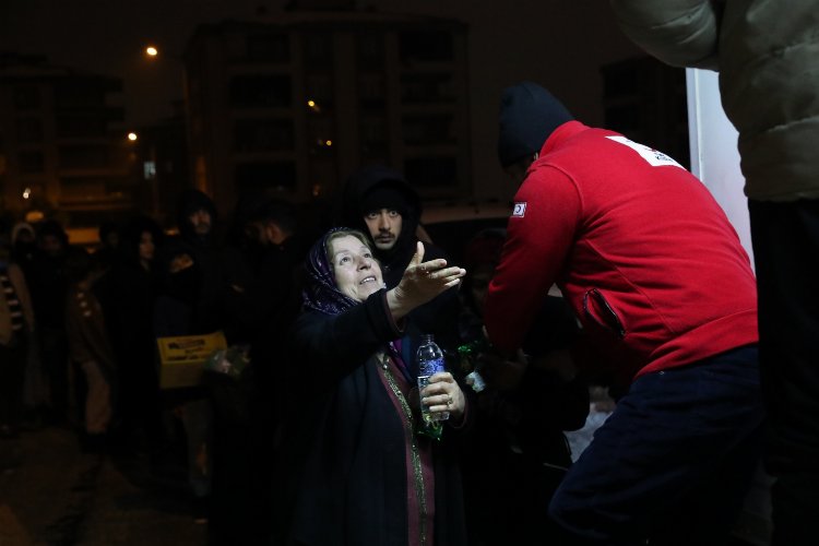 Kızılay bölgede beslenme desteğini sürdürüyor -