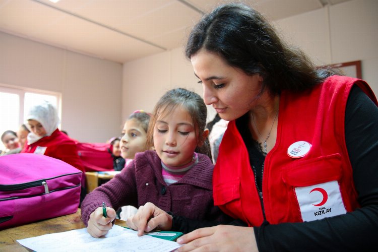 Kızılay'dan eğitime tam destek -