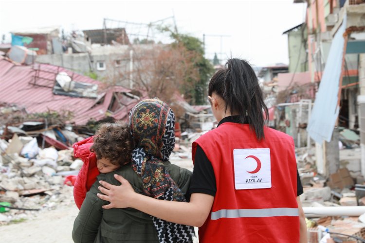 Kızılay'dan yetim çocuklara düzenli destek -