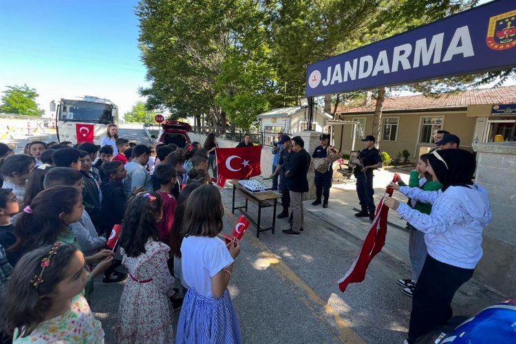 Kızören Jandarması'nda 184. yılda sürprizle karşılandı -