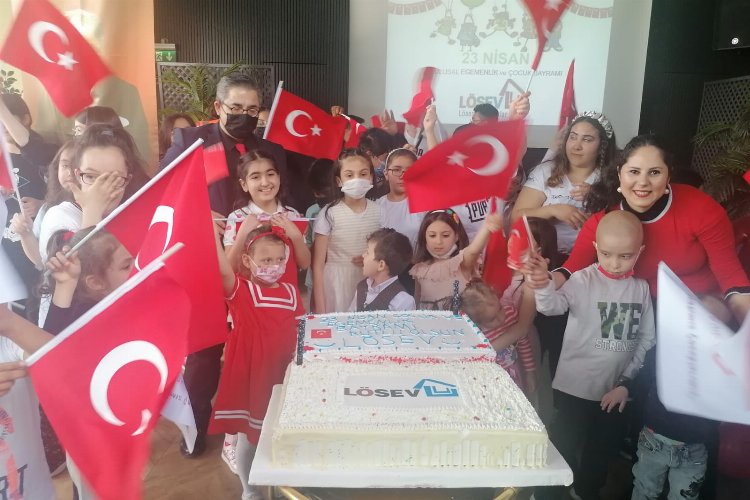 LÖSEV Bursa'da 23 Nisan coşkusu -