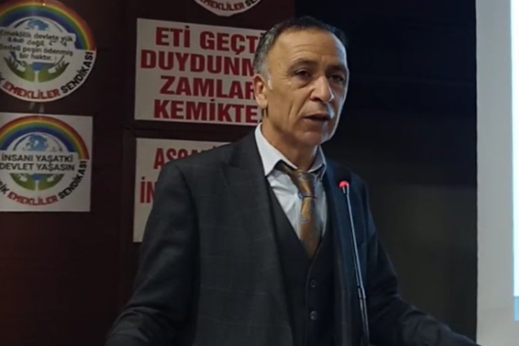 Mahmut Şengül: Emekliler torun seveceklerine sokaklarda eylem yapıyor -