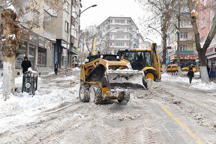 Malatya’da Büyükşehir imdada yetişti -