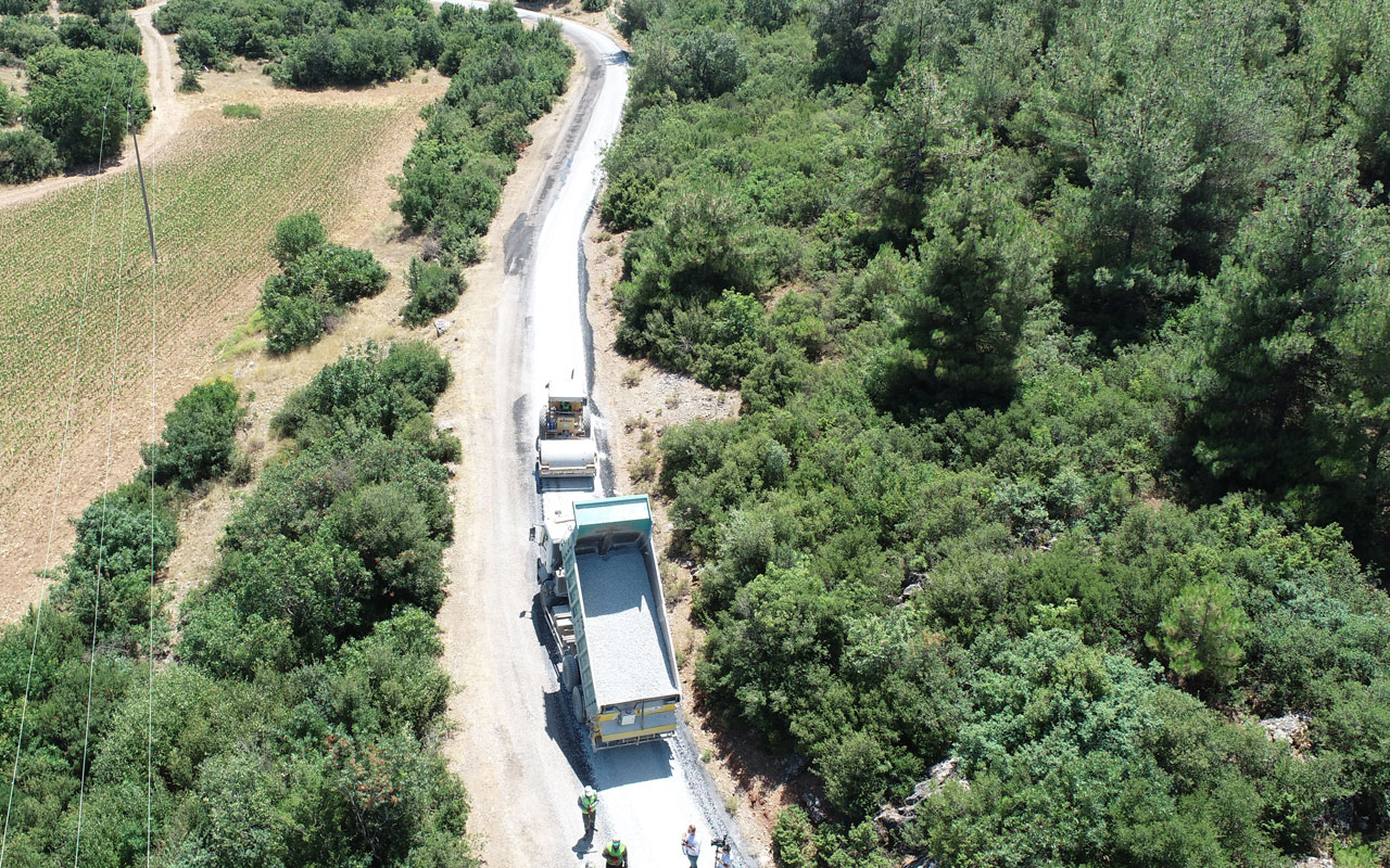 Manisa Akhisar’da asfalt çalışmaları hızlandı