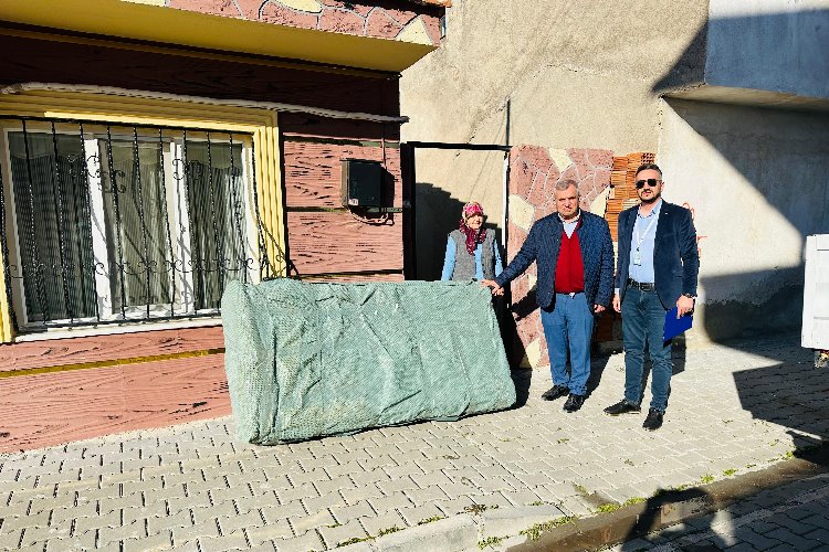 Manisa Büyükşehir Belediyesi’nden hasta yatağı desteği -